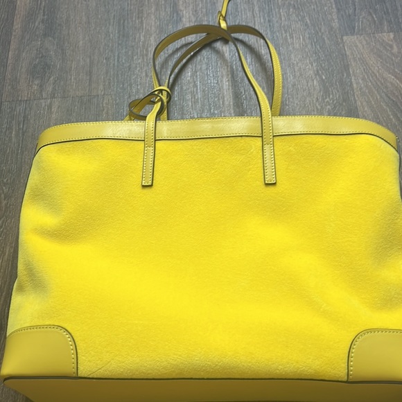 Jimmy Choo Nine2Five Logo Malibu Toweling East-West Tote Bag - Picture 8 of 12